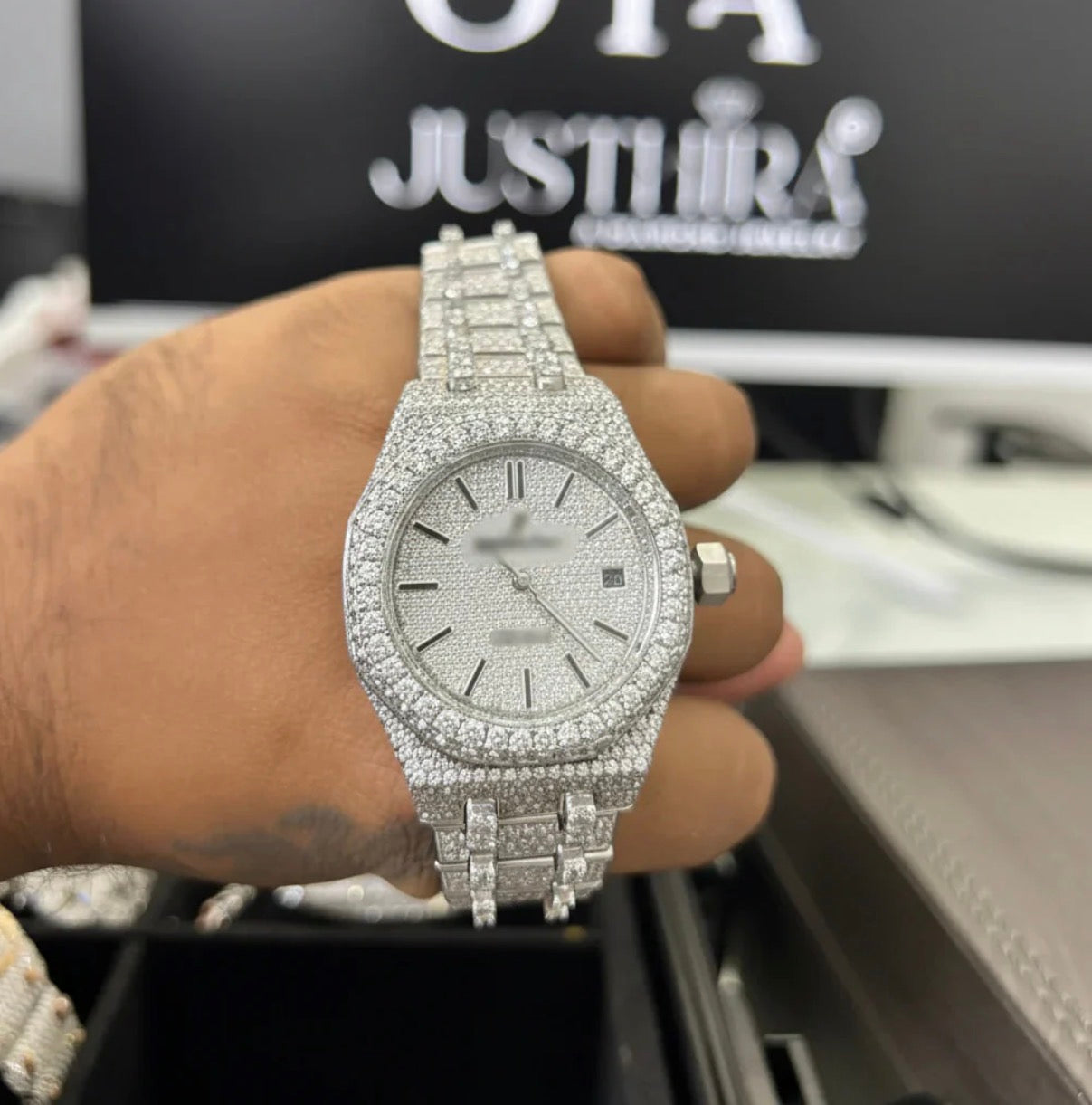 1:1 Moissanite ￼AP